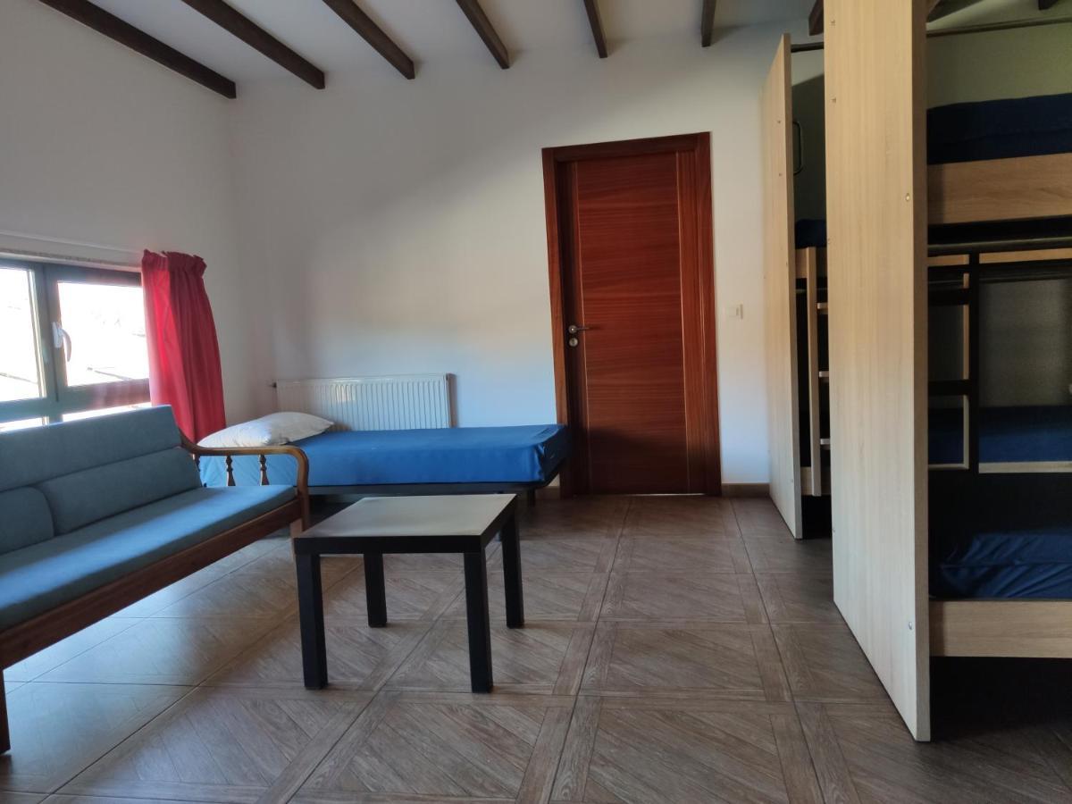 Albergue O Logoso Campelo Quarto foto